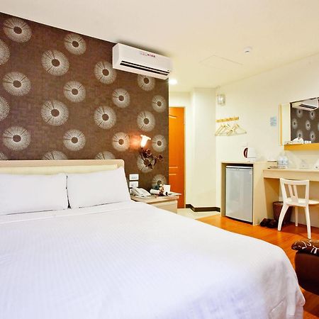 Green Park Commercial Hotel Тайнан Екстериор снимка
