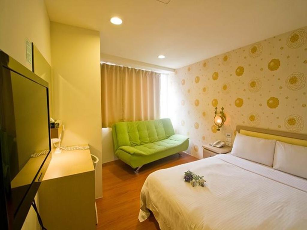 Green Park Commercial Hotel Тайнан Стая снимка