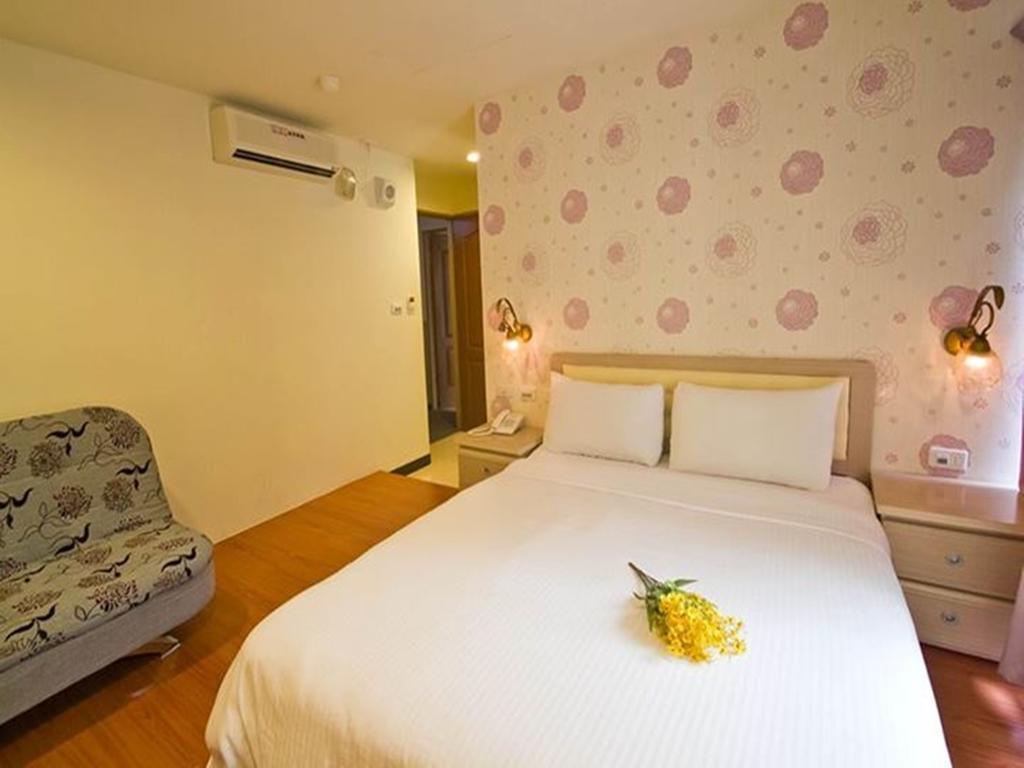 Green Park Commercial Hotel Тайнан Стая снимка