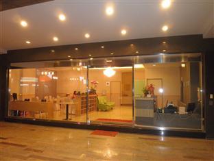 Green Park Commercial Hotel Тайнан Екстериор снимка
