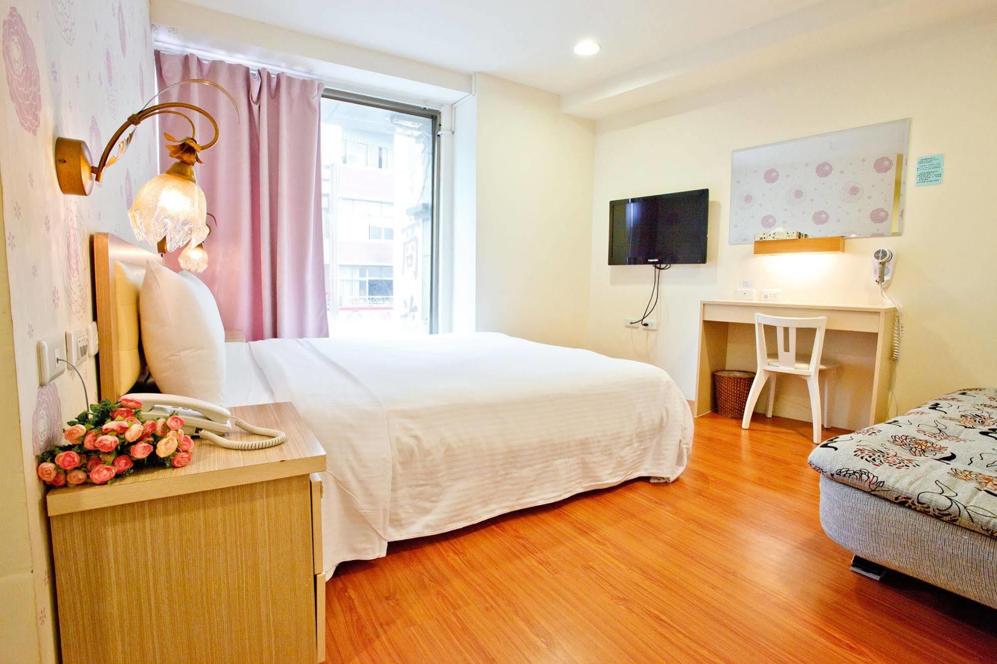 Green Park Commercial Hotel Тайнан Екстериор снимка