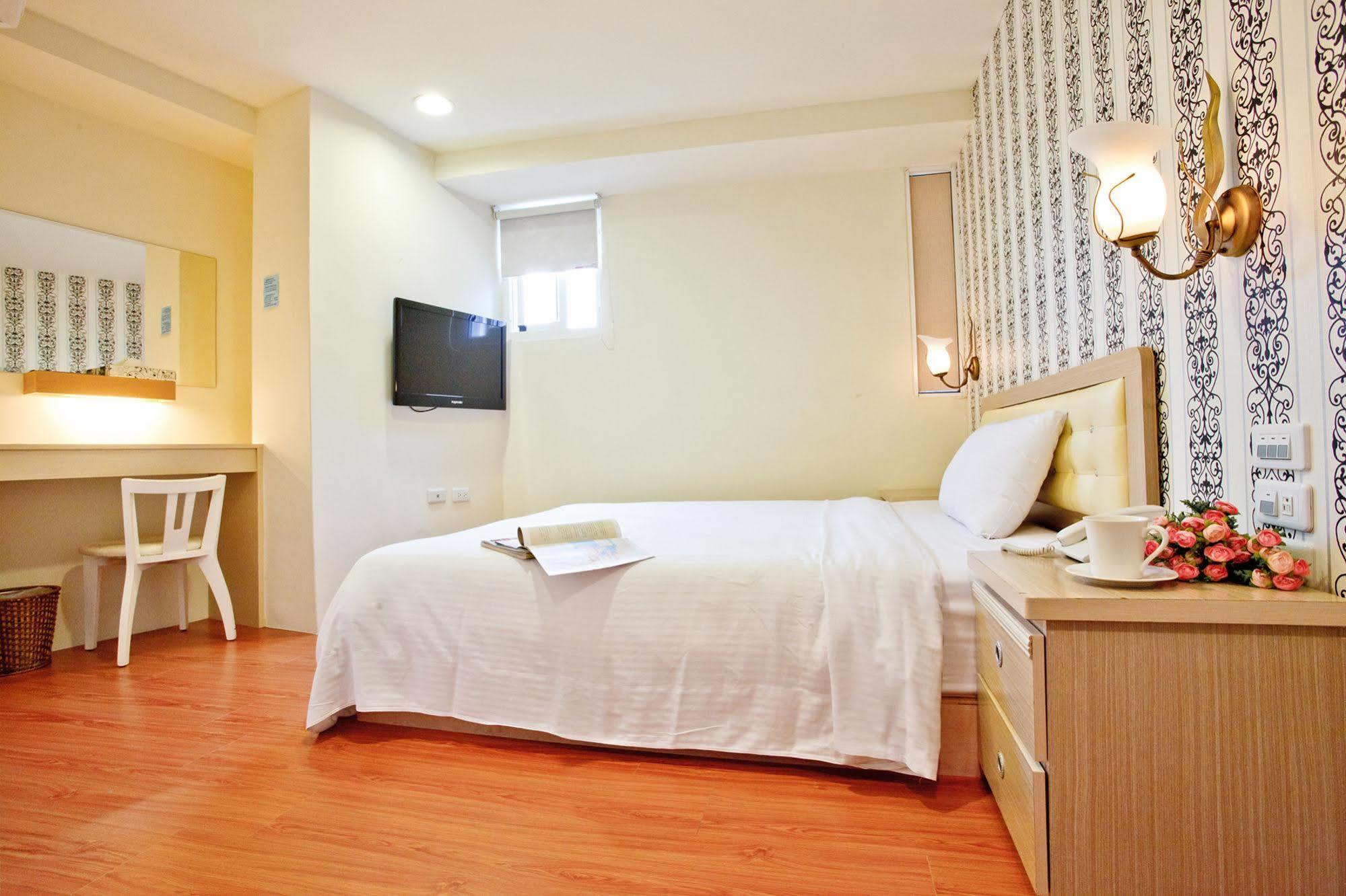Green Park Commercial Hotel Тайнан Екстериор снимка